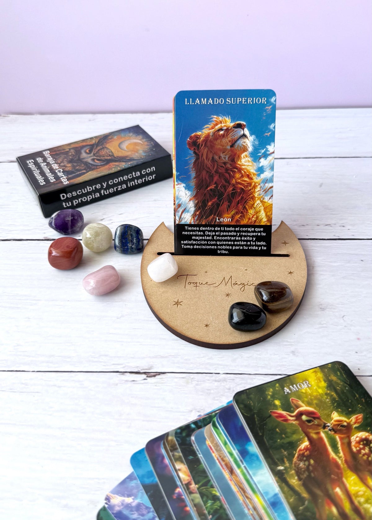Base de Madera con Cuarzo y Cartas (opcional)