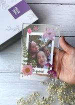 cuadro con foto y flores