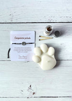 pulsera de hilo para recordar una mascota, dije forma de huella